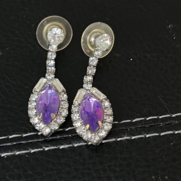 Purple and Clear Rhinestone Teardrop pierced Earring New - Picture 3 of 8